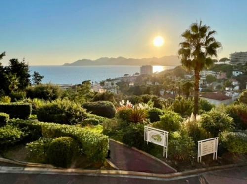 Splendid view Apartment in Cannes photo 41