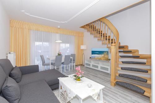 Ingeborg - 03-33 photo 3