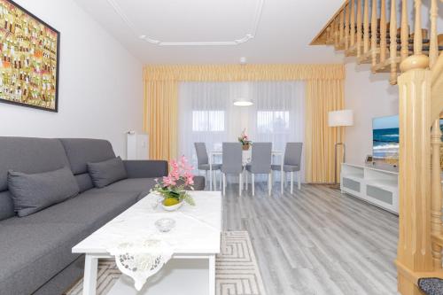 Ingeborg - 03-33 photo 9