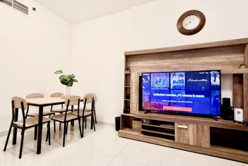 Fully furnished cozy 1BHK beach side home