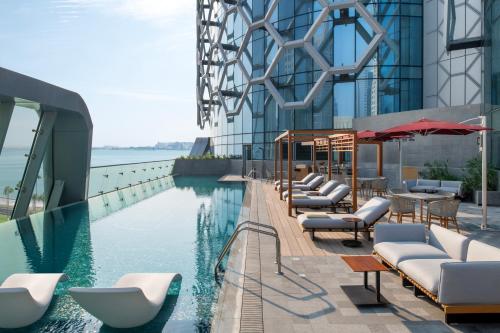 Swissôtel Corniche Park Towers Doha — Pool view