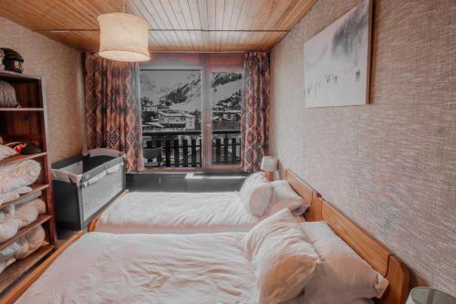 Iseran 2000 apartment with view