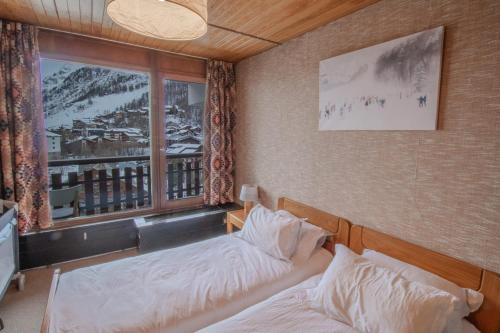 Iseran 2000 apartment with view