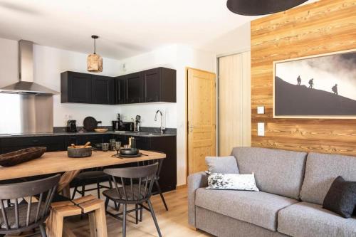 Alpine Creek Chalet - Ski-In Avoriaz, Morzine