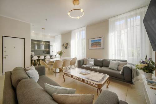 Deja Blue - Beautiful 4 beds & 4 baths, 10min from Palais, 4 stars residence