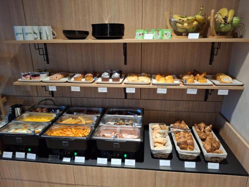 Hotel Helm — Breakfast