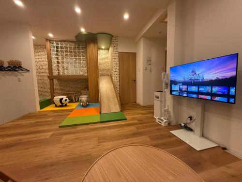 Spacious Kids Space, Luxurious Comfort for Adults