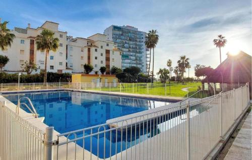 Apartamentos en primera línea de playa con 4 piscinas