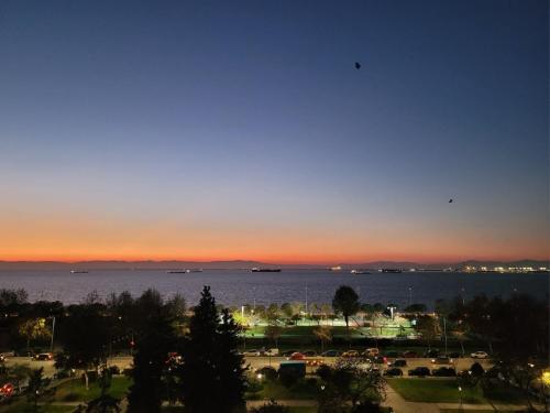 Sea view aparment Nea Paralia