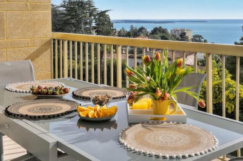 Serenity by the Sea 180 Degrees Sea View and Pool