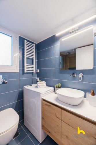 Modern Studio Escape near Seaside & Marina!