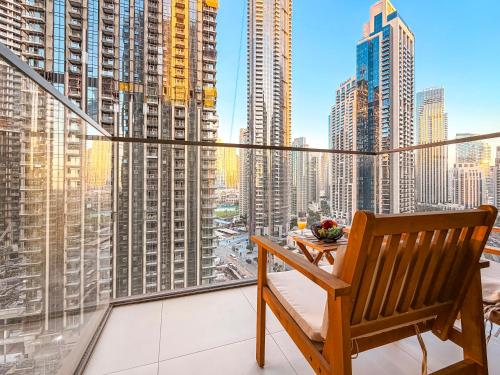 Downtown Luxury 4Bedroom Balcony - Walk to Dubai Mall