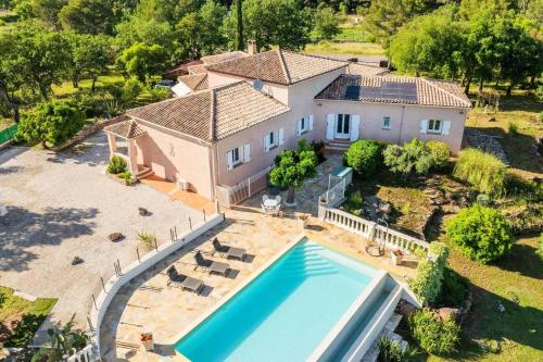 Appartement moderne avec piscine à Le Luc 70m²