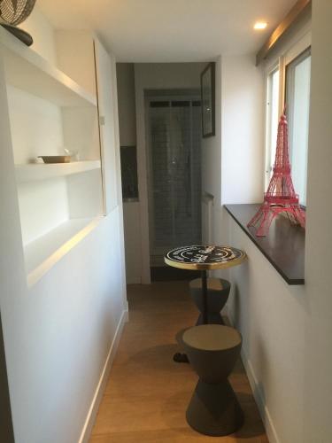 little luxurious nest in saint-germain