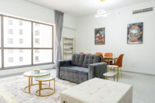 Nasma Luxury Stays - Jacuzzi Dreams 1 BR in Jumeirah