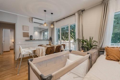 NEW Refurbished Modern Apartment