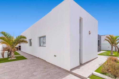 Villa Yucca Mar by Villa Plus