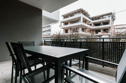 Key Host Nafplio apt
