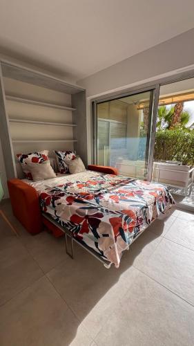 T2 cosy en bord de mer avec terrasse, piscine et parking