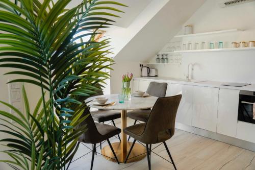 Elisabeth Residence White with parking