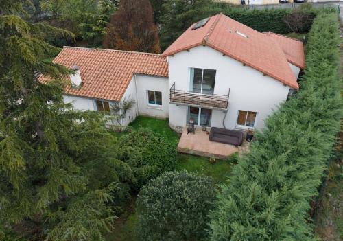La Gazelle, Villa sur les hauteurs