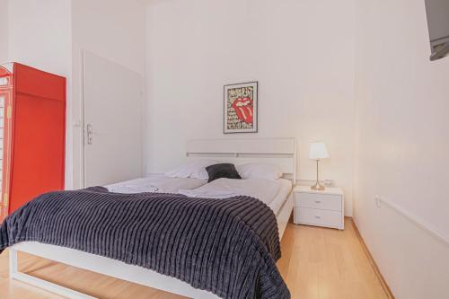 Modern Private Rooms in Shared Apartment Near Stadthalle