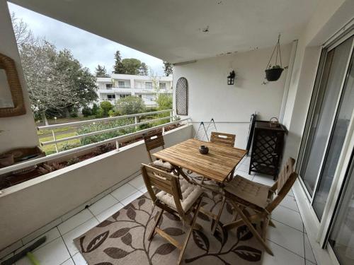 T3 spacieux avec terrasse & vue parc, Calme absolu