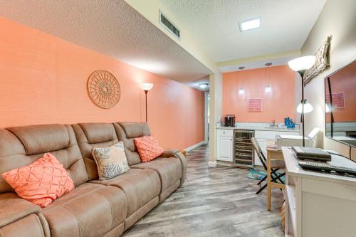 Steps to Sand! Retreat w/ 2 Pools in Hilton Head photo 17