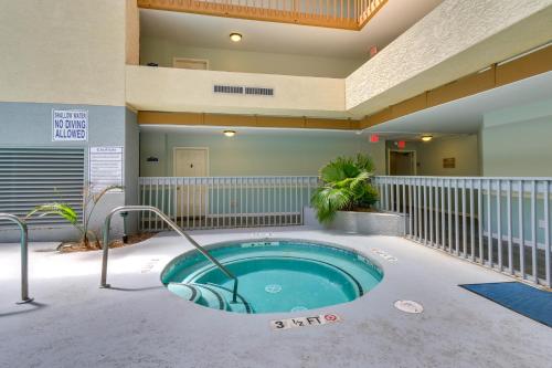 Steps to Sand! Retreat w/ 2 Pools in Hilton Head photo 30