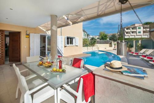 Owl Booking Villa Can Gaya - 5 Minutes Walk to the beach