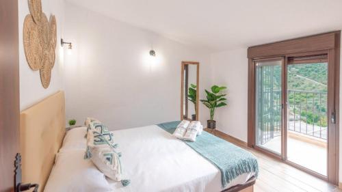 Casa Rural La Miel Nerja by Ruralidays