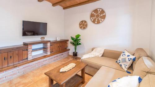 Casa Rural La Miel Nerja by Ruralidays