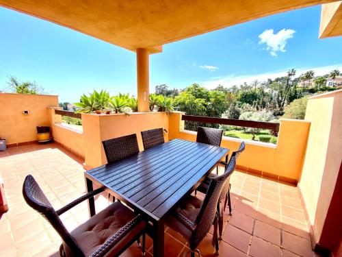 M & M Reserva de Marbella - EaW Homes