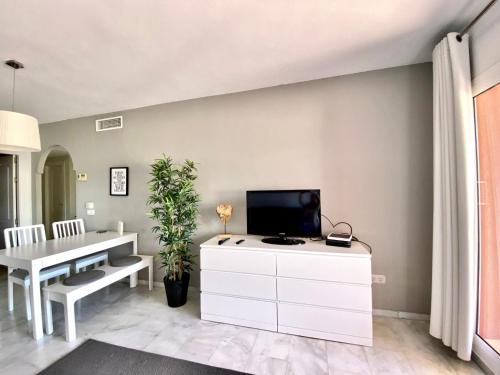 M & M Reserva de Marbella - EaW Homes