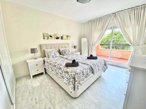 M & M Reserva de Marbella - EaW Homes