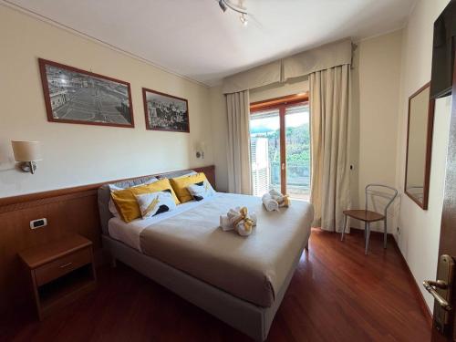 La Terrazza sul Parco ,8 Guests, 3 Bedrooms, Huge Terrace & Free Parking