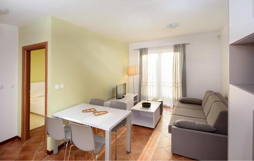 Beautiful Apartment In Medulin