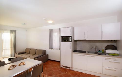 Beautiful Apartment In Medulin