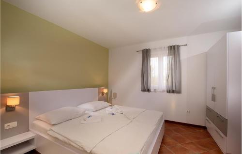 Beautiful Apartment In Medulin