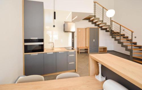 1 Bedroom Stunning Apartment In Medulin