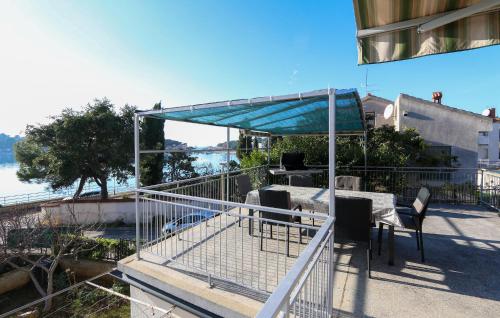 Stunning Apartment In Pula With Wifi