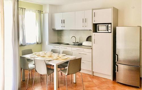 Cozy Apartment In Medulin
