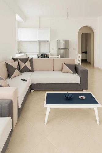 Bright Two-Bedroom Apartment with Balcony