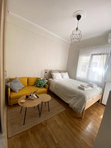 Modern Thissio Studio - Near Acropolis - Quiet