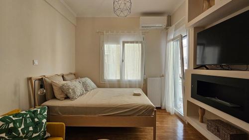 Modern Thissio Studio - Near Acropolis - Quiet