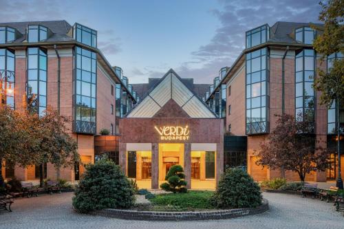 a building with a york university sign on it at Verdi Budapest Aquincum in Budapest