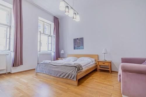 Comfortable Two Bedroom Apartment for Long Stays