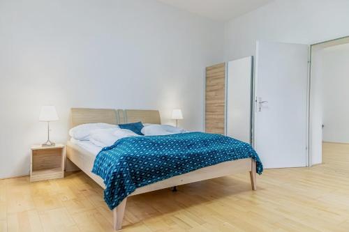 Spacious & Elegant 2BR Apartment Near Wiener Stadthalle