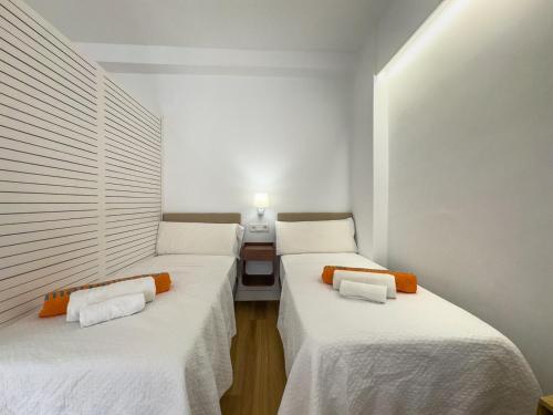 Skol 129 - Bright Renovated Beachfront Studio