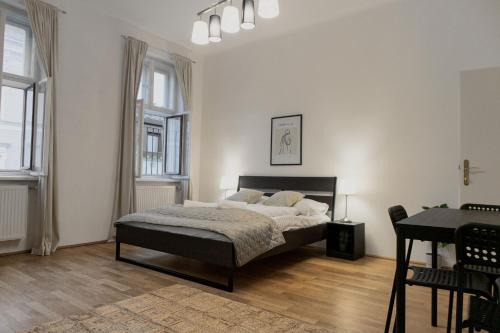 Spacious Two Bedroom Apartment Near Wiener Stadthalle
